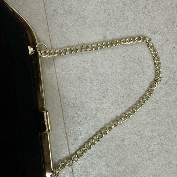 Vintage black fabric, metal frame chain strap evening bag purse Montgomery Ward - Picture 3 of 10